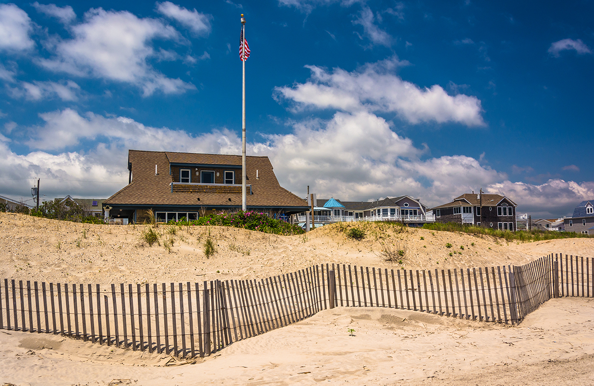 Why You Should Consider Buying A Townhouse Near The Beach
